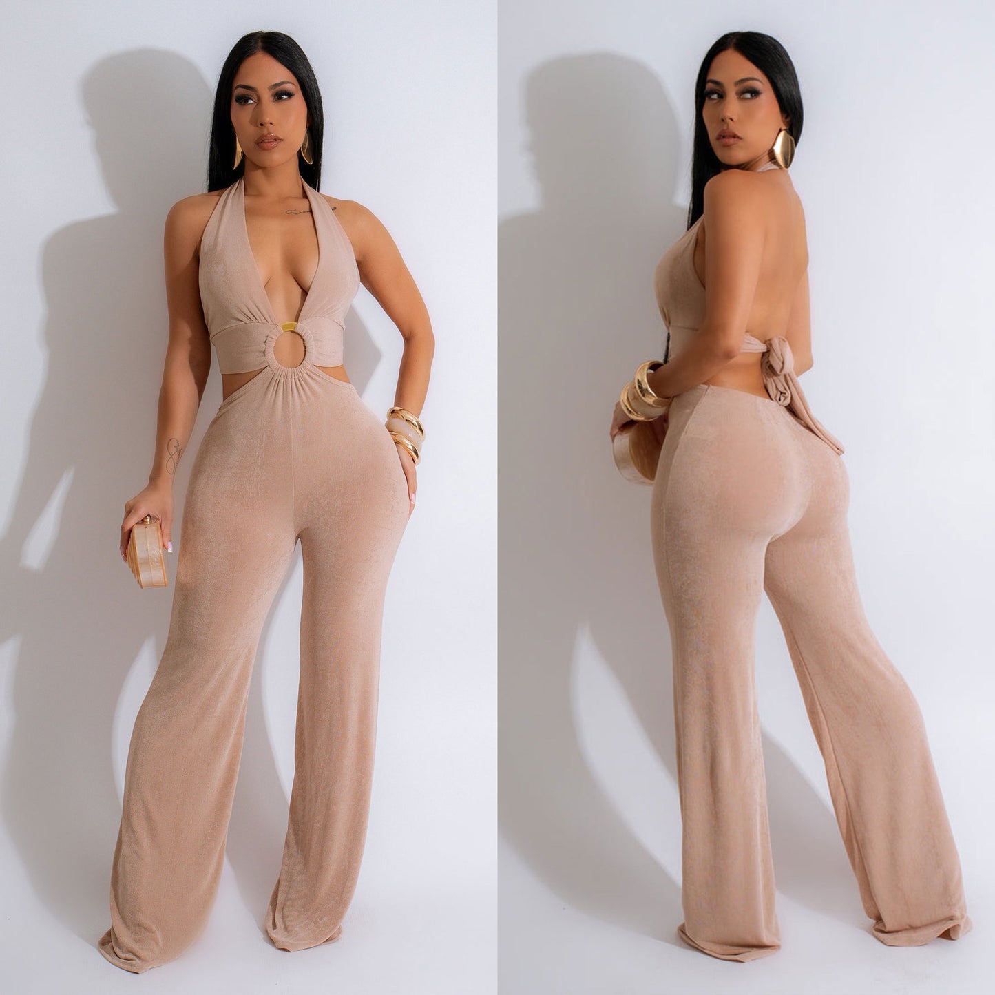 Jumpsuit con escote  profundo y espalda descubierta