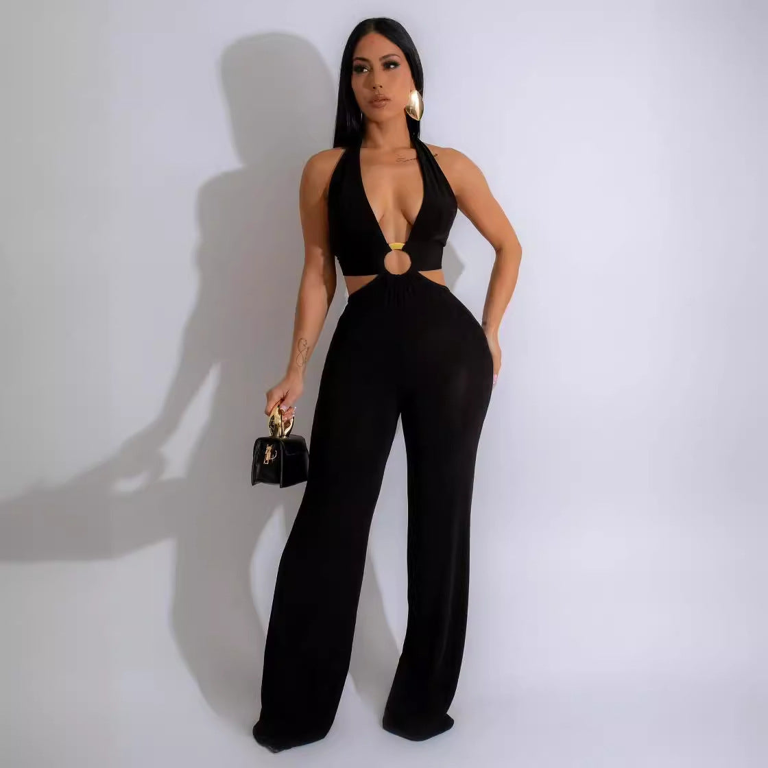 Jumpsuit con escote  profundo y espalda descubierta